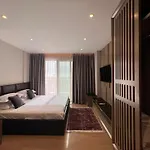 Coastline Luxury Apart Hotel