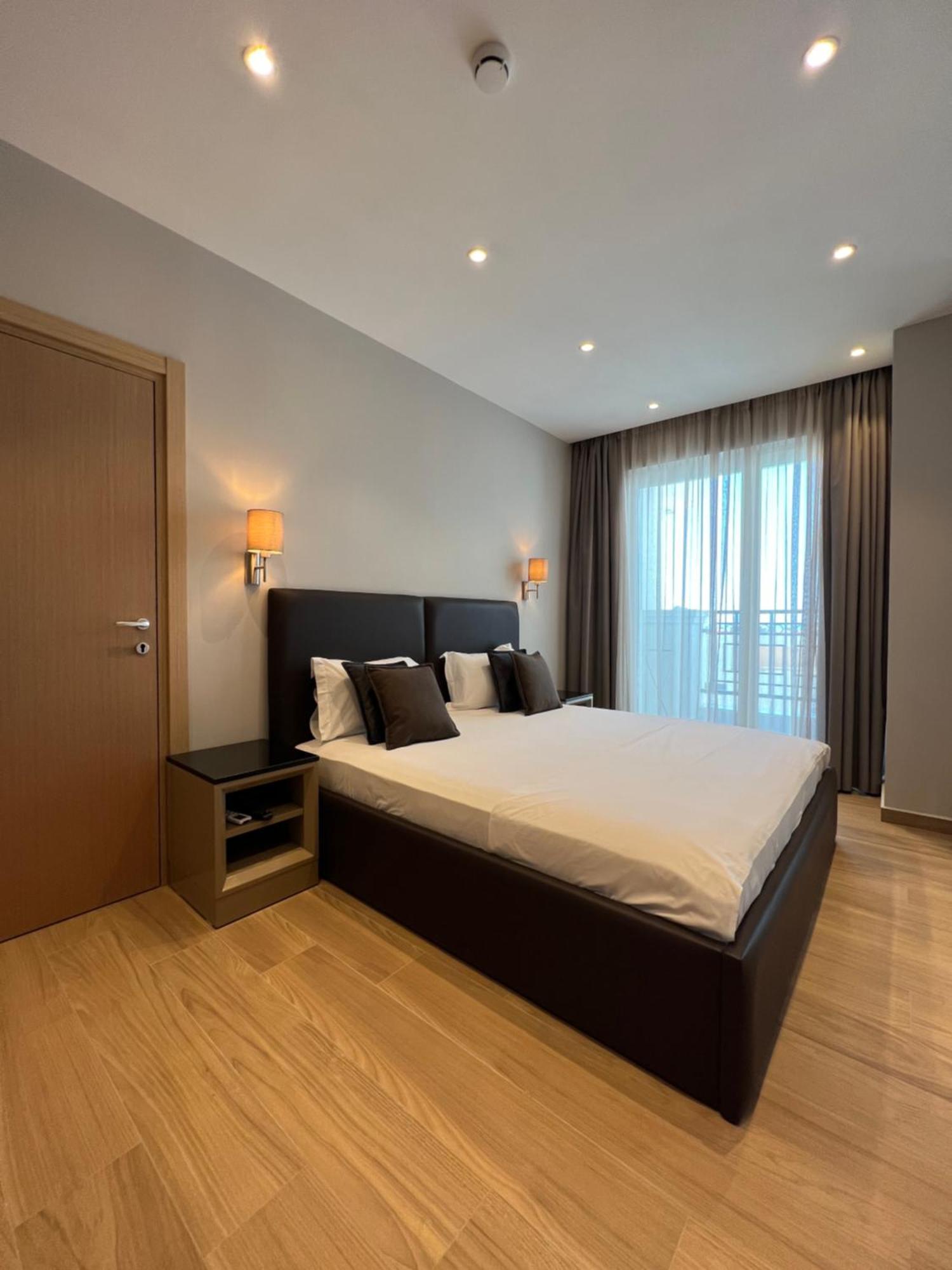 Coastline Luxury Hotel apartamentowy