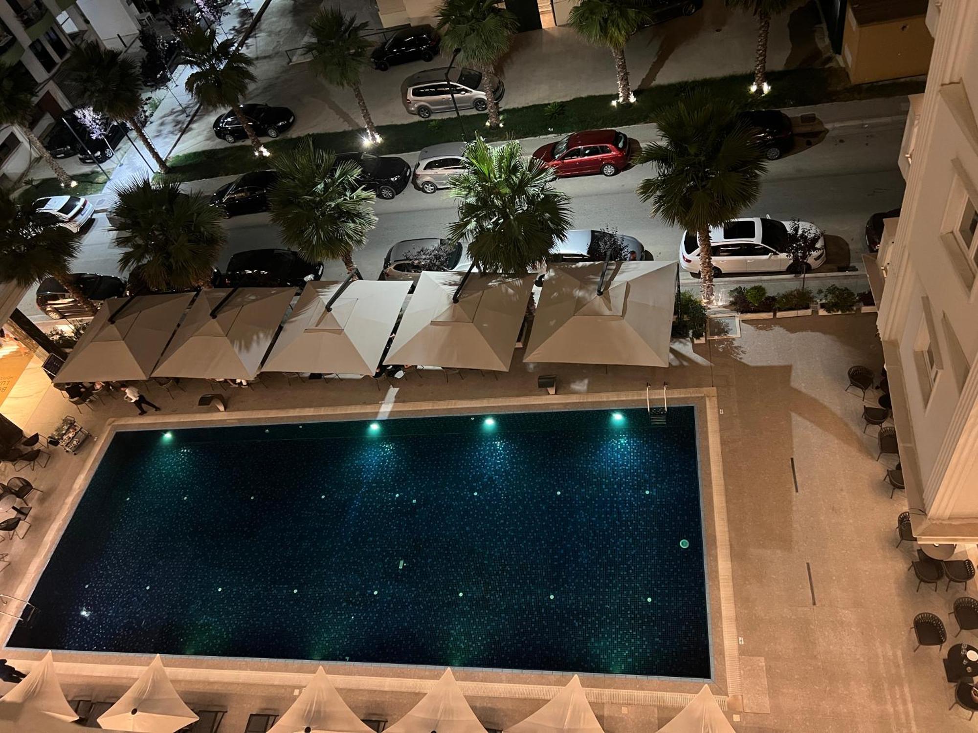 Hotel apartamentowy Coastline Luxury